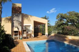 Möblierte Villa mit Pool und herrlichem Blick auf den Golfplatz nahe Carvoeiro